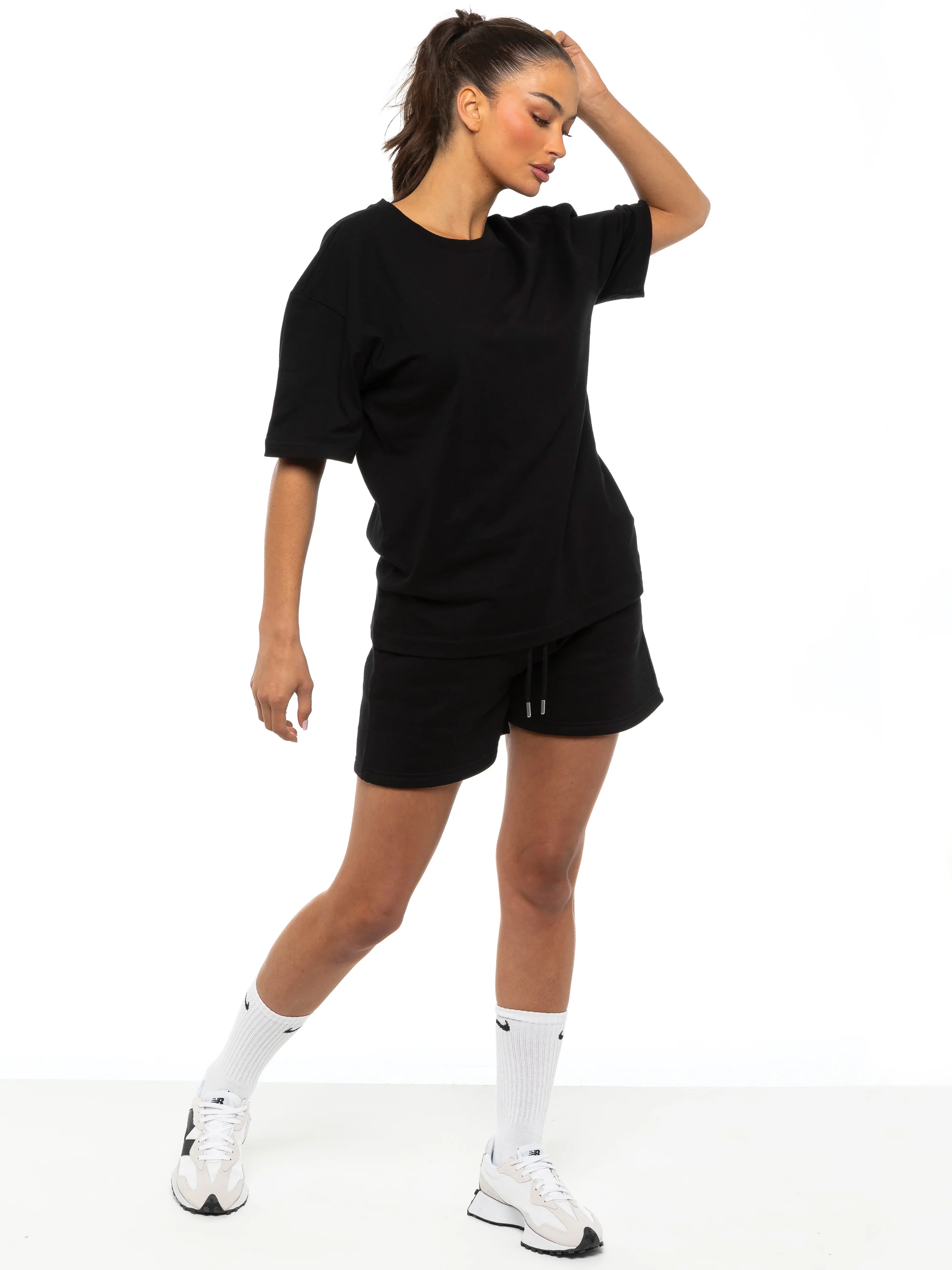 Oversized T-Shirt and Shorts Set - Black - Image 3